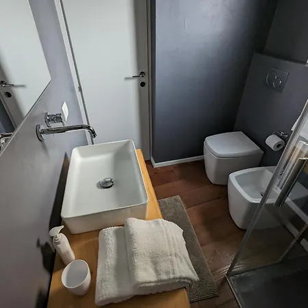 Tophouse Centro Pensión